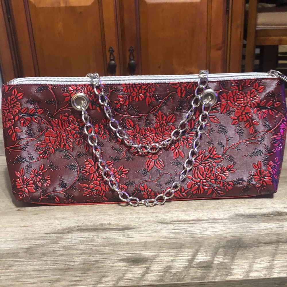 Iceware Embossed Red Flowers Designs Insulated Wine Bottle Cooler.